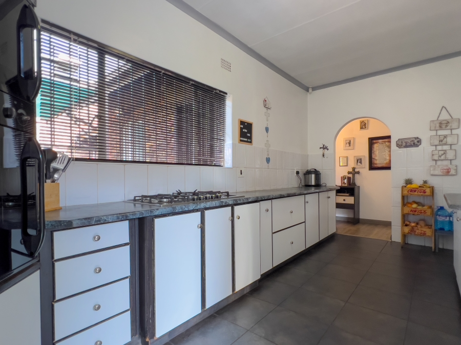 3 Bedroom Property for Sale in Birchleigh North Gauteng