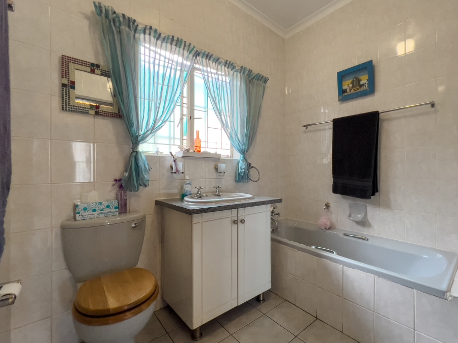 3 Bedroom Property for Sale in Birchleigh North Gauteng