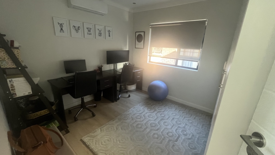 4 Bedroom Property for Sale in Kyalami Ridge Gauteng