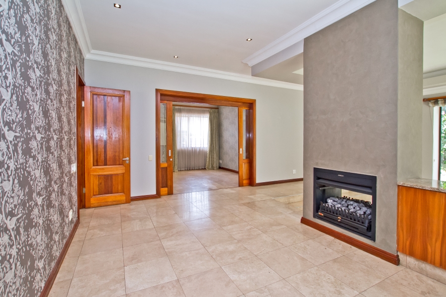 4 Bedroom Property for Sale in Dunkeld Gauteng