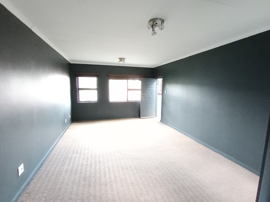 To Let 2 Bedroom Property for Rent in Glen Marais Gauteng