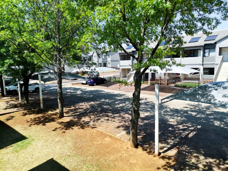 3 Bedroom Property for Sale in Cloverdene Gauteng