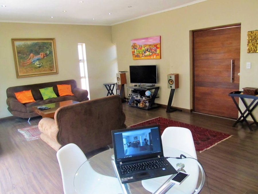 10 Bedroom Property for Sale in Orchards Gauteng