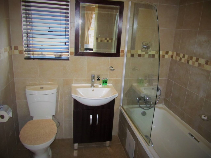 10 Bedroom Property for Sale in Orchards Gauteng