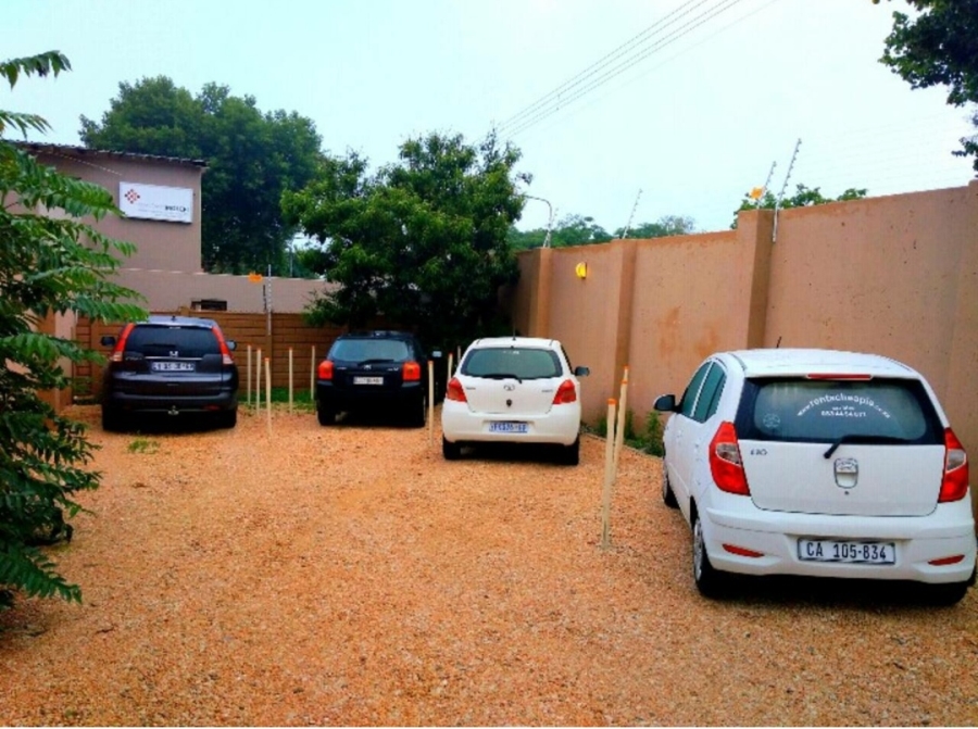 10 Bedroom Property for Sale in Orchards Gauteng