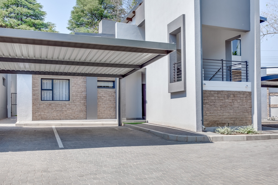 2 Bedroom Property for Sale in Bryanston Gauteng