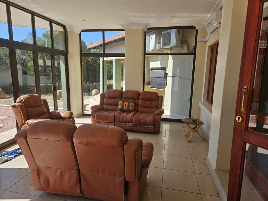 4 Bedroom Property for Sale in Leeuwfontein Gauteng