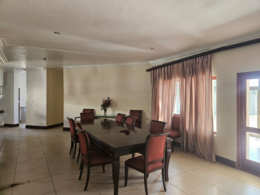 4 Bedroom Property for Sale in Leeuwfontein Gauteng