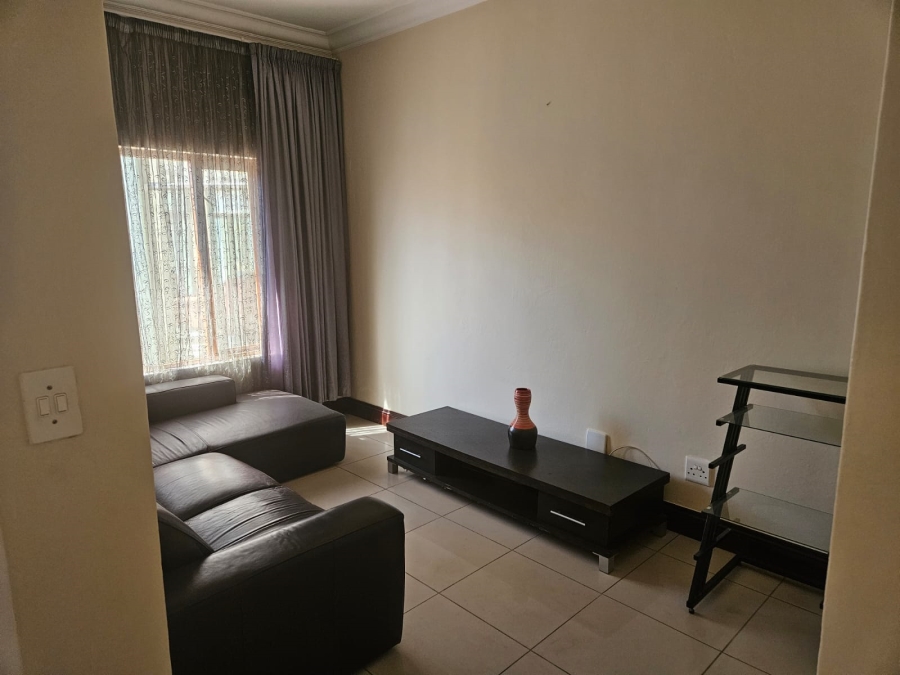 4 Bedroom Property for Sale in Leeuwfontein Gauteng