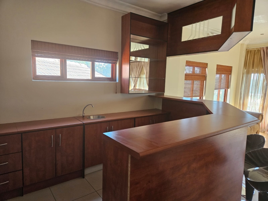 4 Bedroom Property for Sale in Leeuwfontein Gauteng