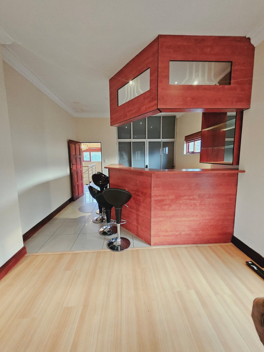 4 Bedroom Property for Sale in Leeuwfontein Gauteng