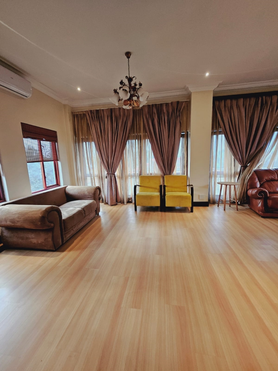 4 Bedroom Property for Sale in Leeuwfontein Gauteng