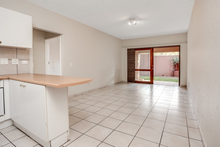 1 Bedroom Property for Sale in Magaliessig Gauteng