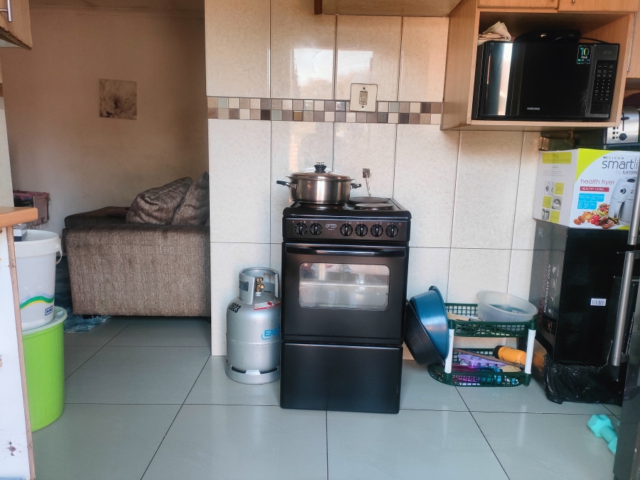 3 Bedroom Property for Sale in Lindo Park Gauteng