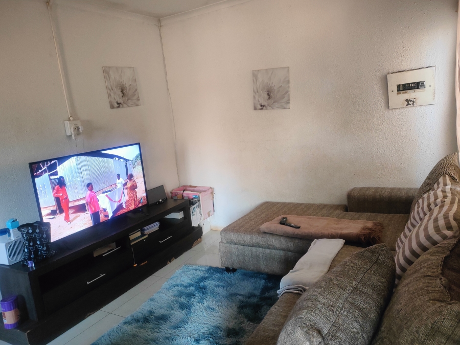 3 Bedroom Property for Sale in Lindo Park Gauteng