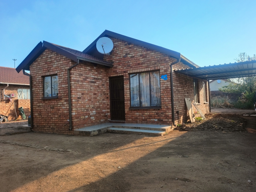 3 Bedroom Property for Sale in Lindo Park Gauteng