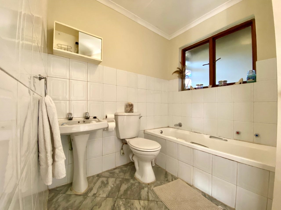 To Let 2 Bedroom Property for Rent in Victory Park Gauteng