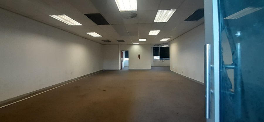 To Let commercial Property for Rent in Magalieskruin Gauteng