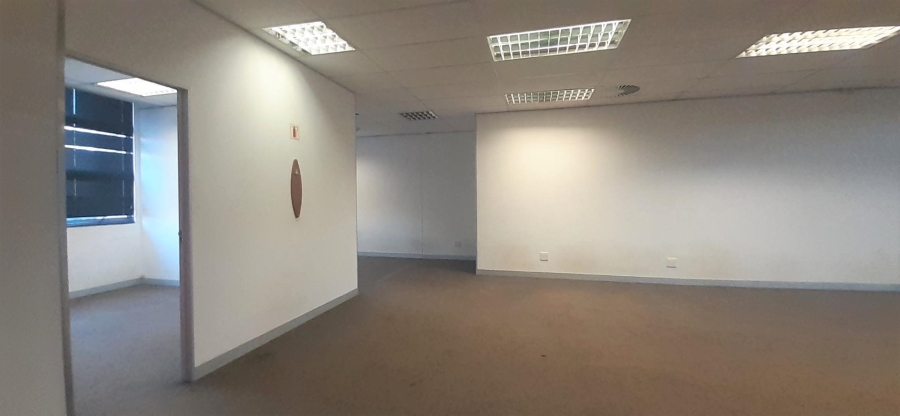 To Let commercial Property for Rent in Magalieskruin Gauteng