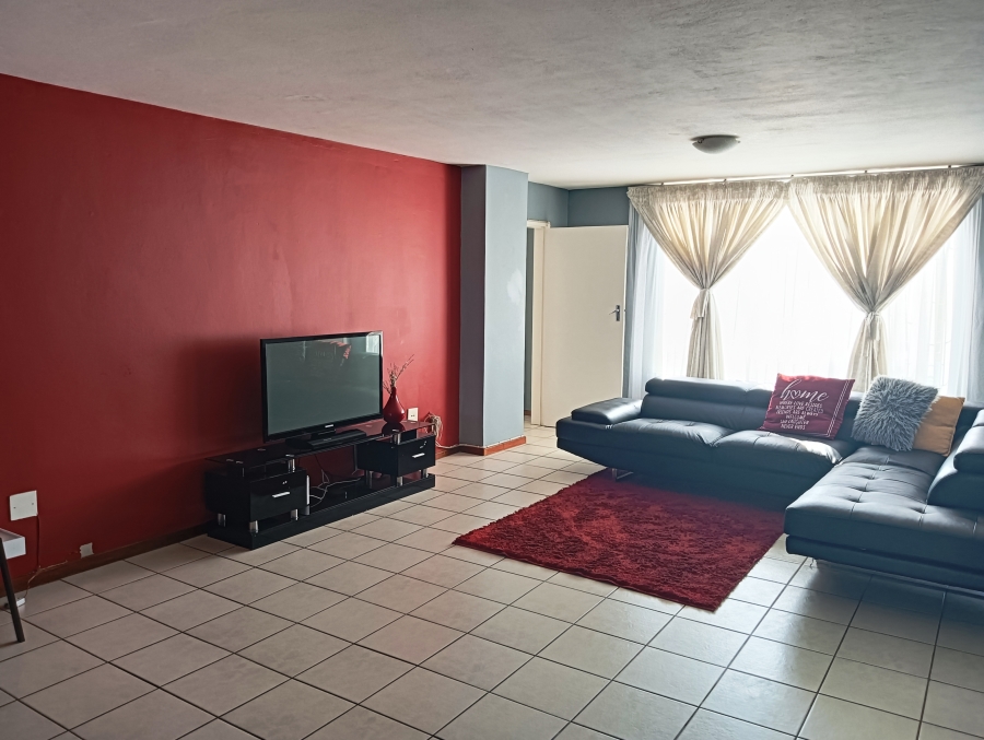 2 Bedroom Property for Sale in Wonderboom South Gauteng