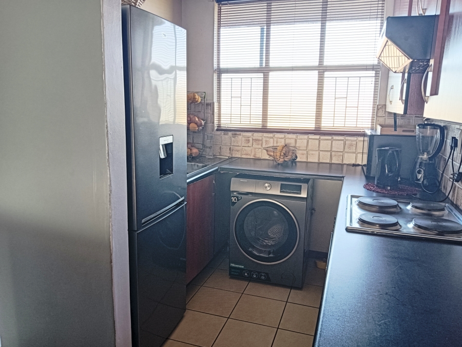 2 Bedroom Property for Sale in Wonderboom South Gauteng