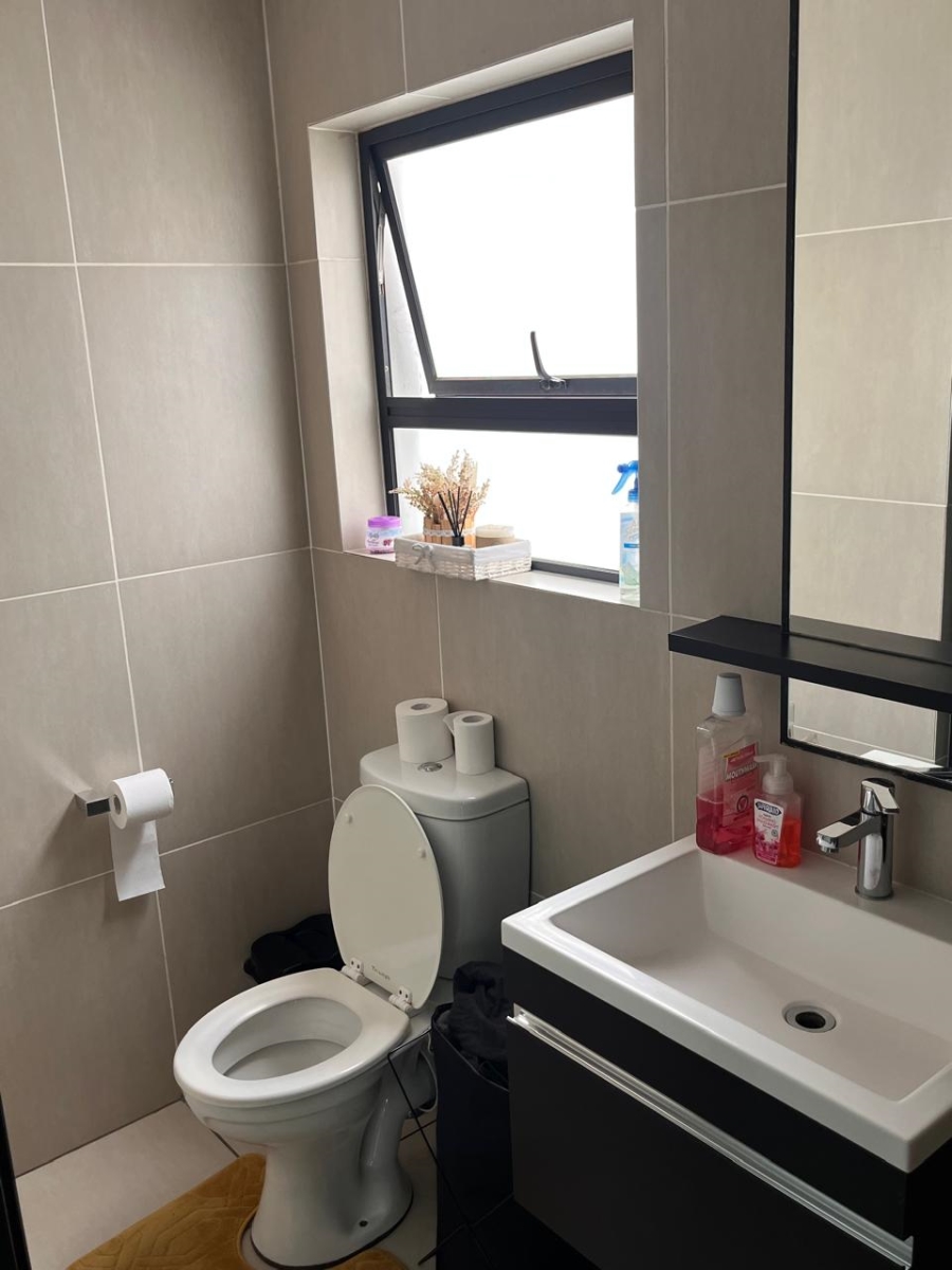 2 Bedroom Property for Sale in Greenstone Ridge Gauteng