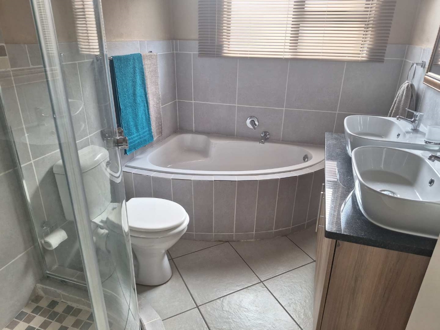 3 Bedroom Property for Sale in Riversdale Gauteng