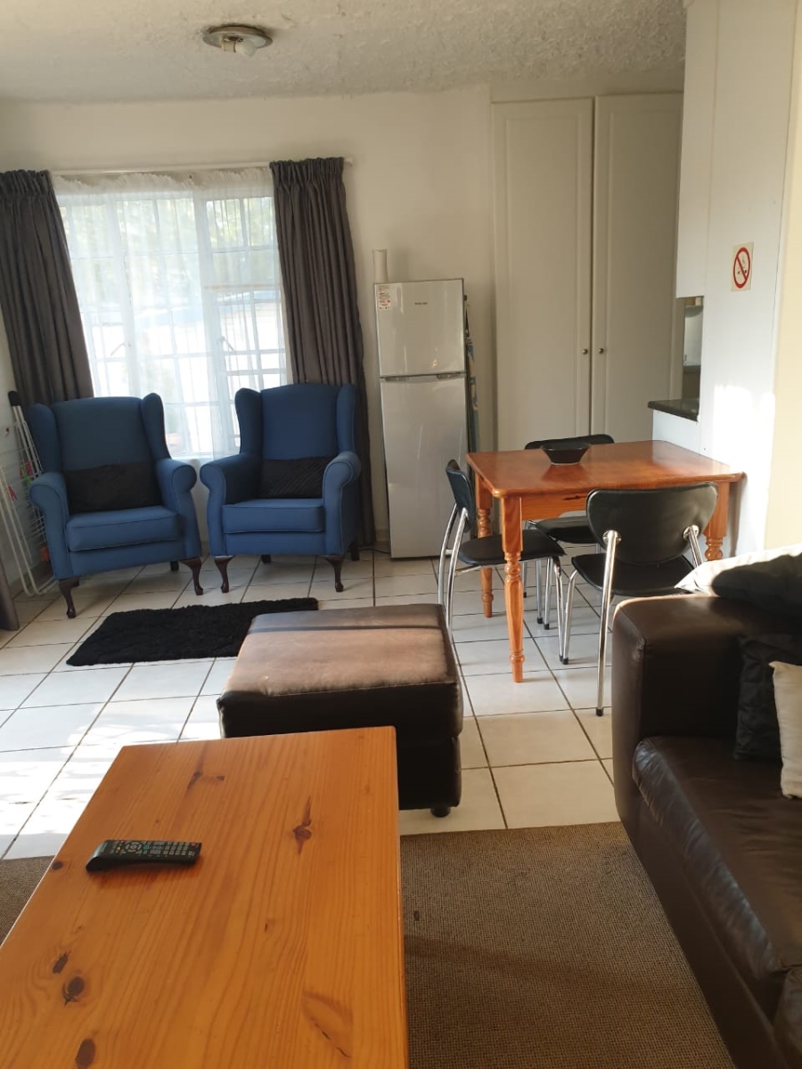 To Let 1 Bedroom Property for Rent in Silver Lakes Golf Estate Gauteng