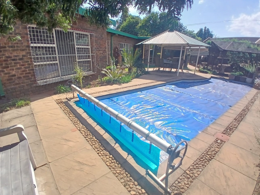 4 Bedroom Property for Sale in Golf Park Gauteng