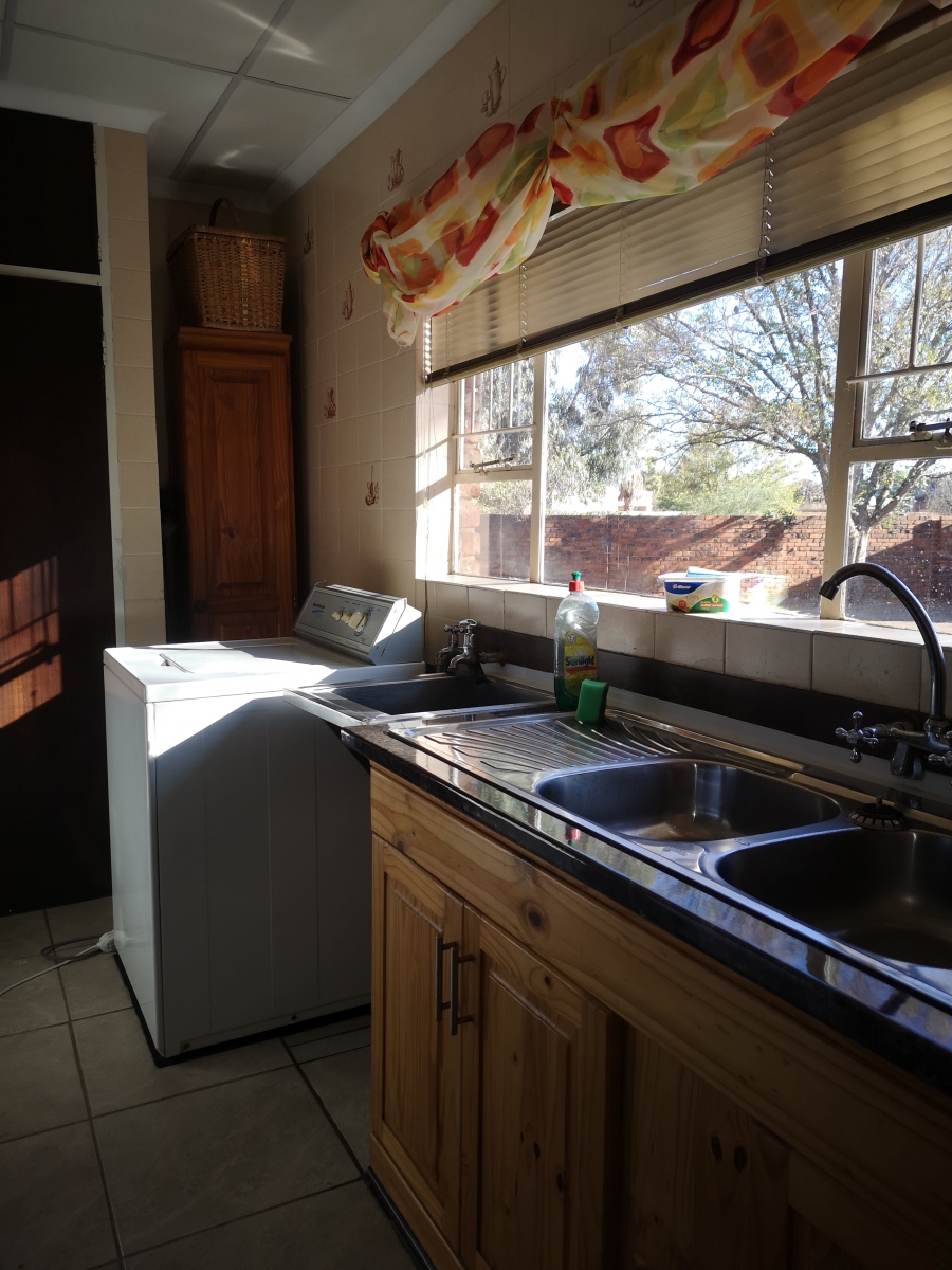 3 Bedroom Property for Sale in Van Der Merwes Kroon Gauteng