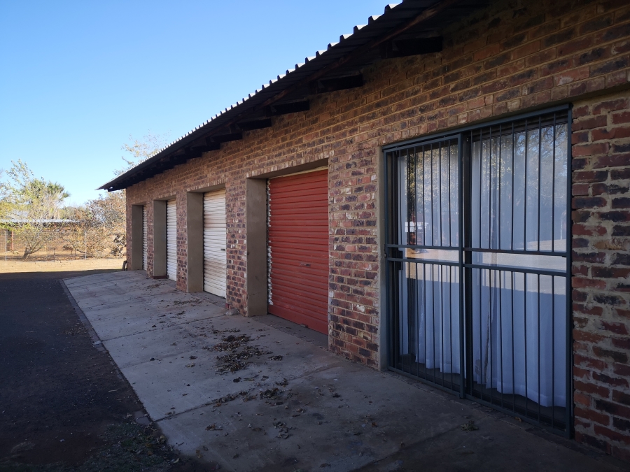 3 Bedroom Property for Sale in Van Der Merwes Kroon Gauteng