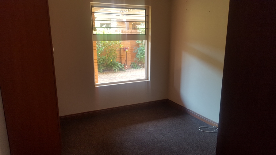 To Let 2 Bedroom Property for Rent in Montana Tuine Gauteng