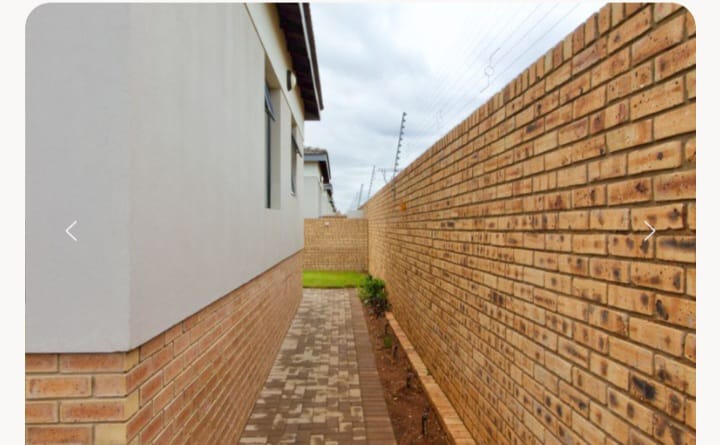 3 Bedroom Property for Sale in Rua Vista Gauteng