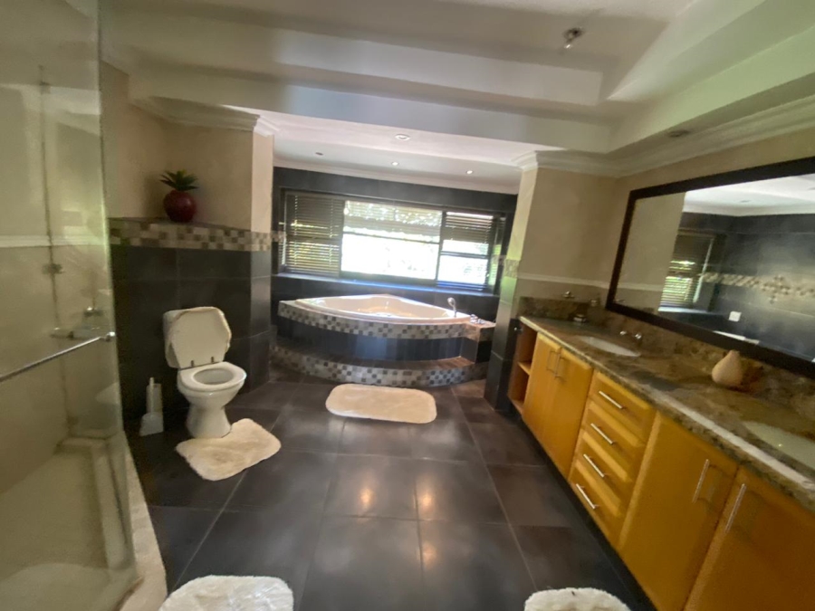 8 Bedroom Property for Sale in Morningside Gauteng