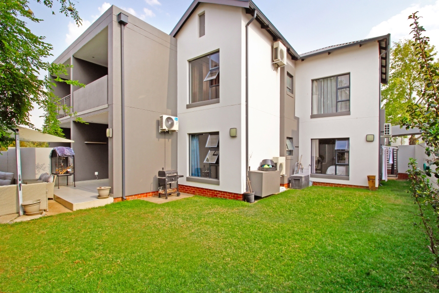 To Let 3 Bedroom Property for Rent in Broadacres Gauteng