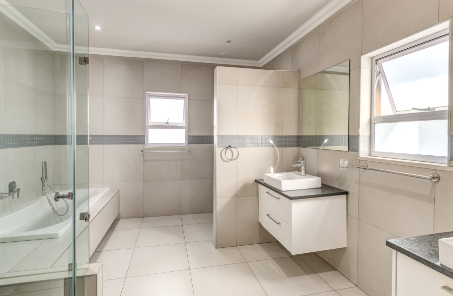 4 Bedroom Property for Sale in Craigavon Gauteng