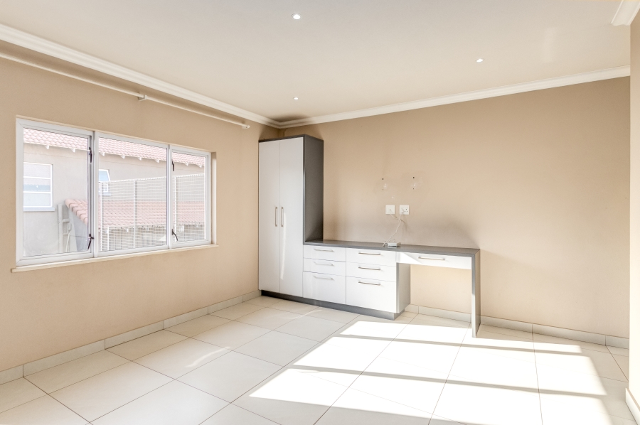 4 Bedroom Property for Sale in Craigavon Gauteng