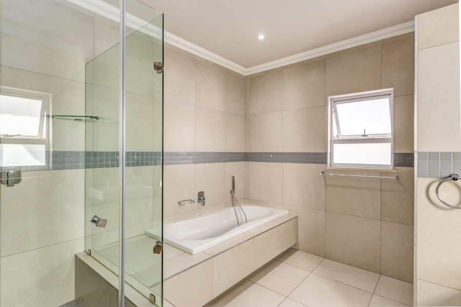 4 Bedroom Property for Sale in Craigavon Gauteng