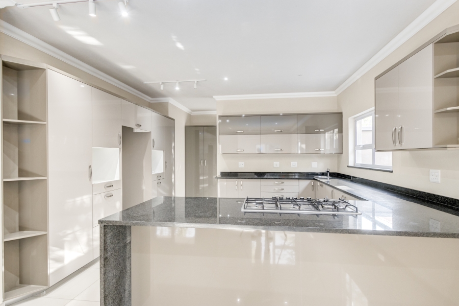 5 Bedroom Property for Sale in Craigavon Gauteng