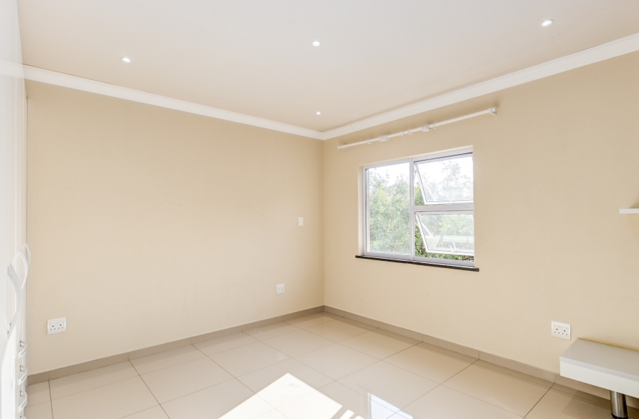 5 Bedroom Property for Sale in Craigavon Gauteng