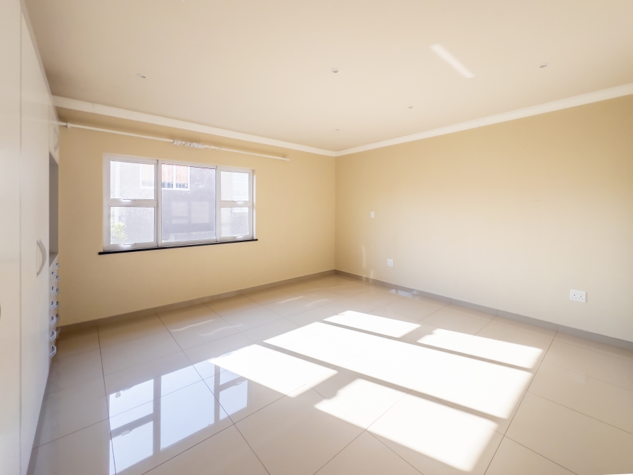 5 Bedroom Property for Sale in Craigavon Gauteng