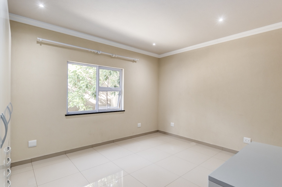 5 Bedroom Property for Sale in Craigavon Gauteng