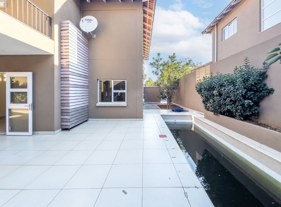 5 Bedroom Property for Sale in Craigavon Gauteng