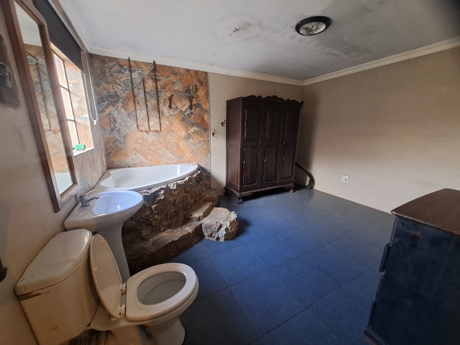 5 Bedroom Property for Sale in Henley on Klip Gauteng