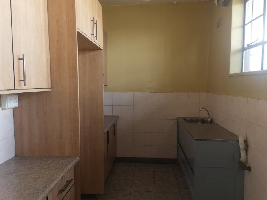 To Let 2 Bedroom Property for Rent in Symhurst Gauteng