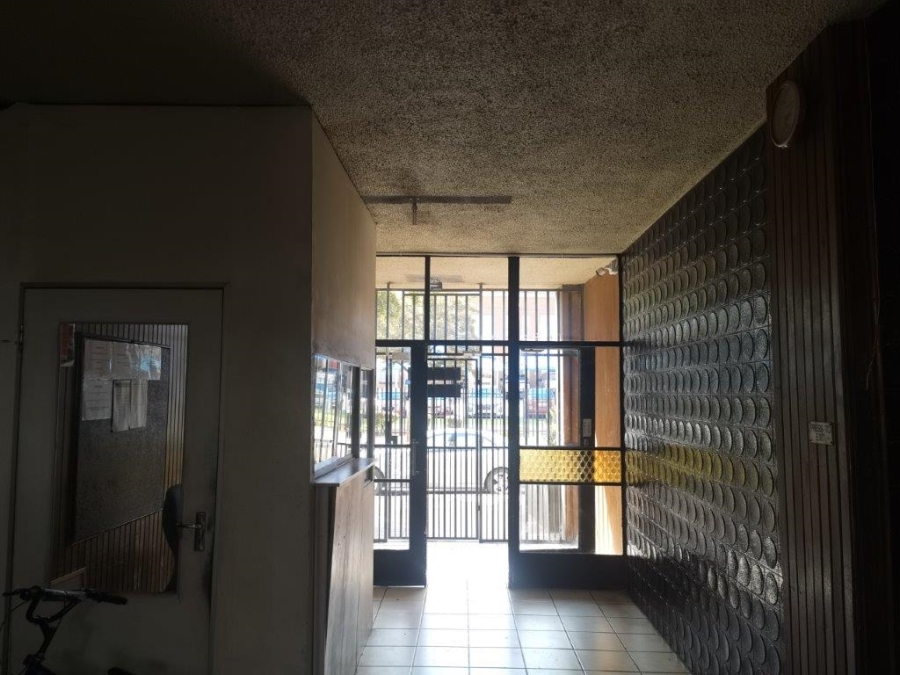 To Let 2 Bedroom Property for Rent in Symhurst Gauteng