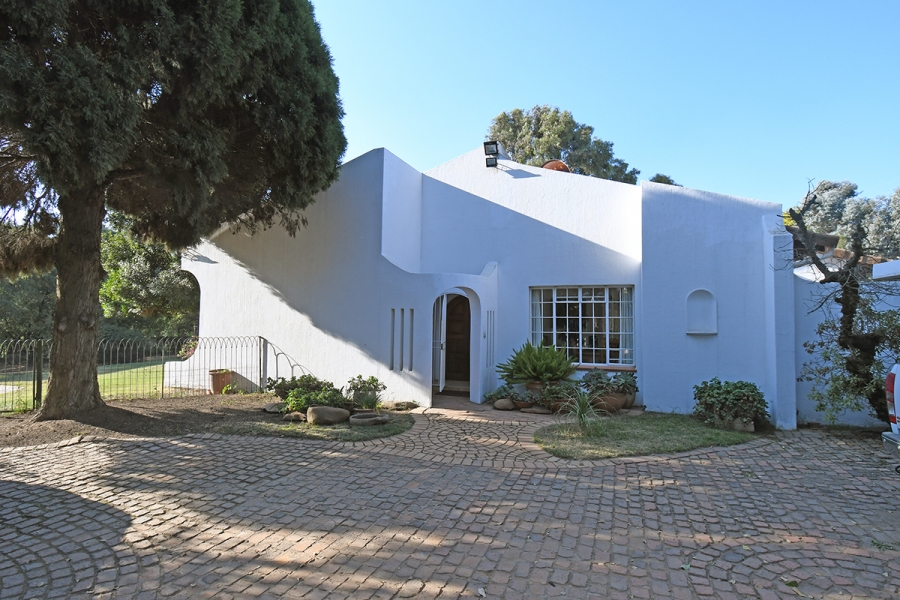 5 Bedroom Property for Sale in Blue Hills AH Gauteng