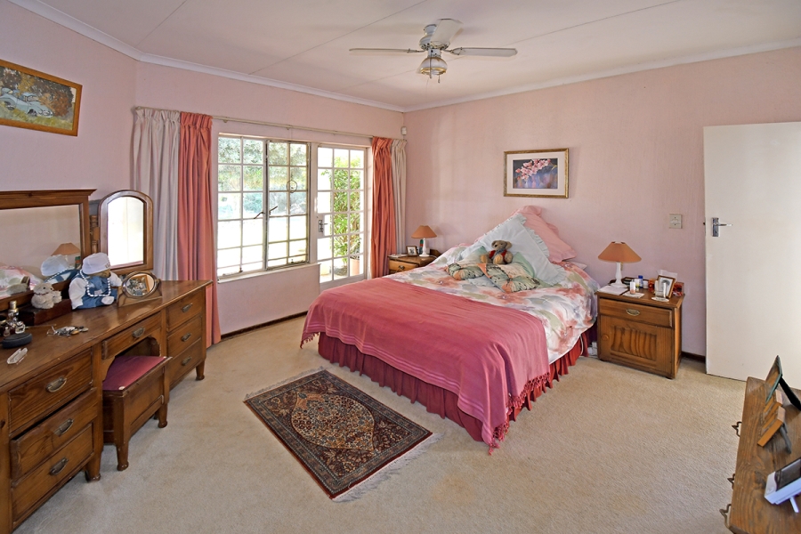 5 Bedroom Property for Sale in Blue Hills AH Gauteng