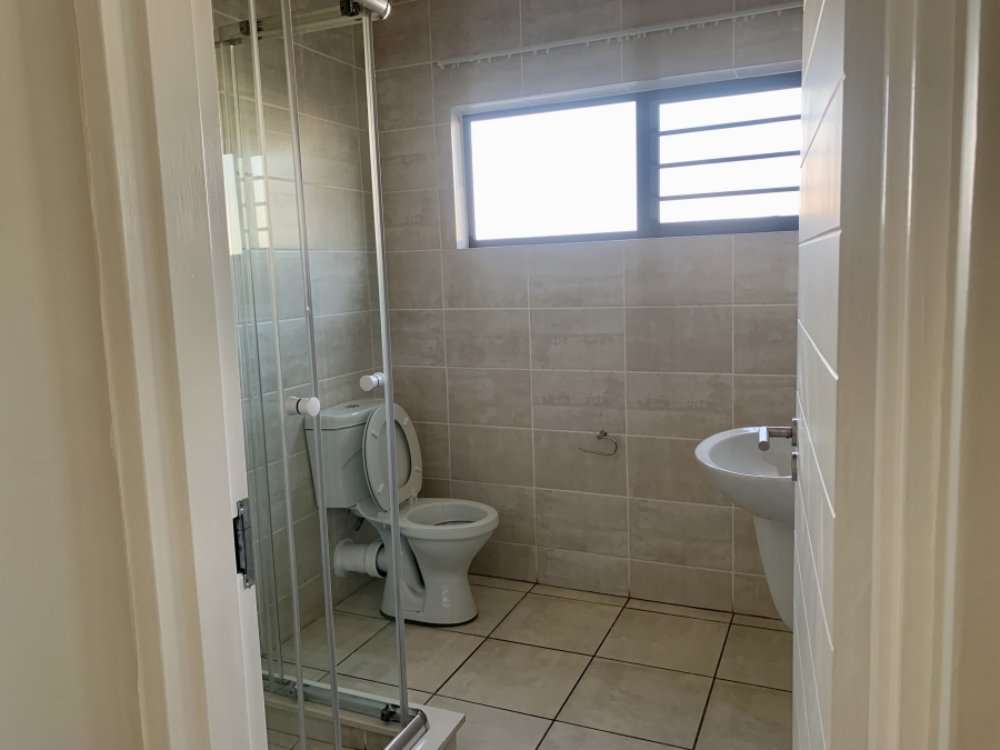 To Let 1 Bedroom Property for Rent in Linbro Park Gauteng