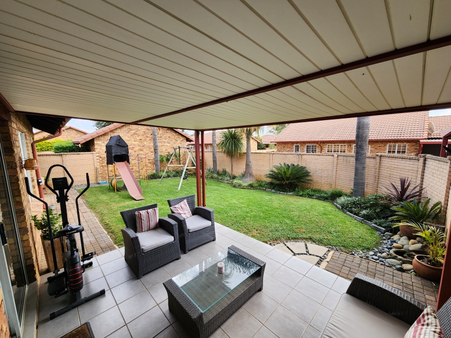 3 Bedroom Property for Sale in Equestria Gauteng